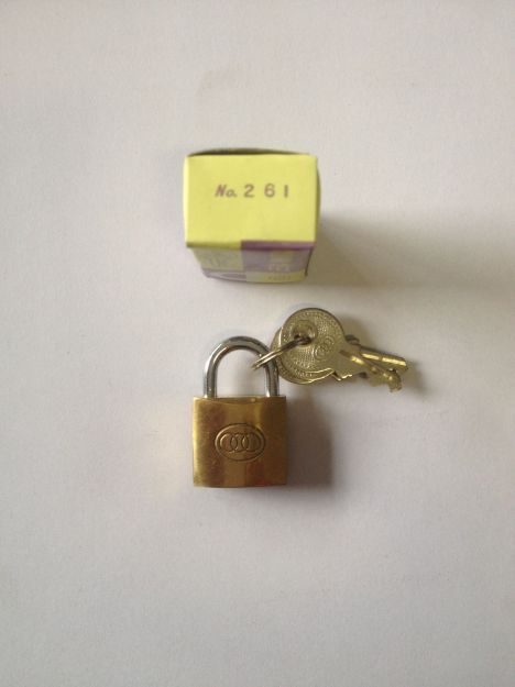 Picture of TRICIRCLE NO.261 20mm BRASS PADLOCK