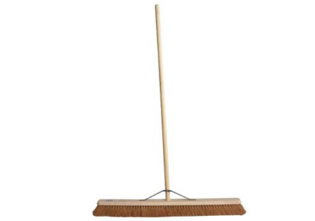 Picture of Faithfull 91cm (36") Soft Coco Broom with handle & stay FAIBRCOCO36H