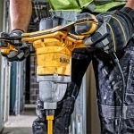 Picture of Dewalt DWD241 220v Variable Speed Mixer Drill With M14 160mm Paddle 225-725rpm 6.3kg  