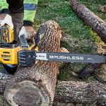 Picture of DEWALT 54V XR FLEXVOLT DCMCS575N 50cm Chainsaw C/W 1 x 9.0Ah Flexvolt Li-ion Battery & Fast Charger