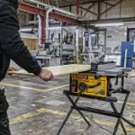 Picture of Dewalt DWE7492 220v 1700w 10'' 250mm Table Saw 4800rpm Cutting Depth 90° 77mm 45° 55mm Cutting Width Right 825mm Left 558mm 26.6kg 